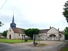 The church and town hall in La Belliole