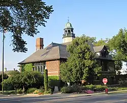 Lake Forest City Hall