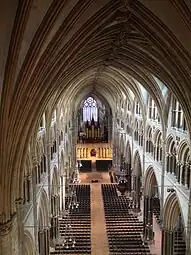 Lincoln nave from the west wall