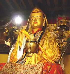 Statue of the 5th Dalai Lama, Lobsang Gyatso