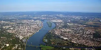 View north along the Rhine with the old Winterhafen in the lower left and the former port facilities further north