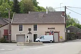 The town hall in Augisey