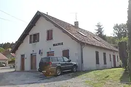 The town hall in Le Larderet