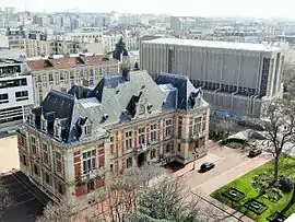 Town hall and St Jacques church