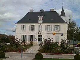 The town hall in Perrusson