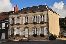 The town hall in Orsennes