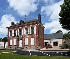 The old town hall in Bagneaux