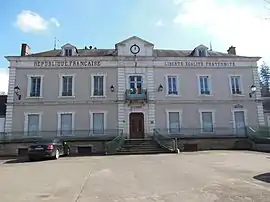 The town hall in Châtel-Censoir