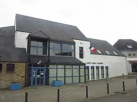 The town hall in Saint-Évarzec