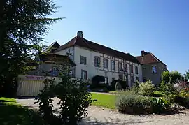 The town hall in Broyes