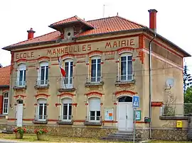 The town hall in Manheulles