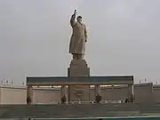 Statue of Mao Zedong in People's Park