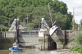 Misconceivable, installation at a canal lock near Nantes, France (2007)