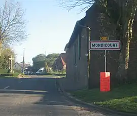 Entrance to the commune