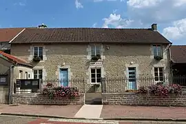 The town hall in Montsaon