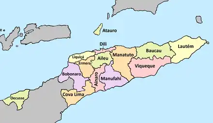 Labelled map of East Timor divided into its fourteen municipalities