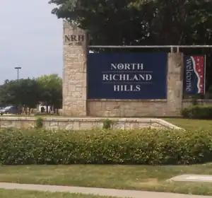 One of the welcoming signs on Boulevard 26.