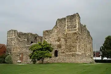 Canterbury Castle, built between 1100 and 1135.