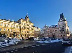 Primary school and former Civil Savings Bankon the town square