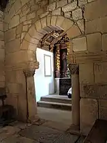 Horseshoe arch and chambranle in São Pedro de Balsemão Chapel (Lamego).