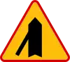 A-6e "entry of the one-way road from the left"Drivers on the side road have to yield