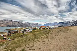 View of Pangnirtung and the mountains