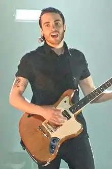 York performing with Paramore in 2014