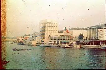 The river Seine, the Italian and Swiss pavilions