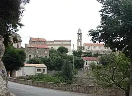 Poggio-di-Nazza, seen from the road up to the hamlet of Abbazia