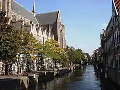 Pottenkade next to the Grote Kerk