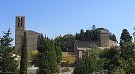 The church and chateau in Puichéric