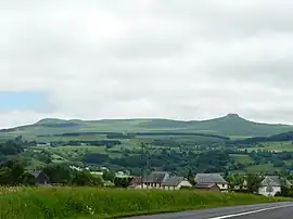 A view from outside Laqueuille railway station in Saint-Julien-Puy-Lavèze