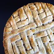 Baked herringbone lattice piecrust