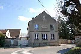 Former town hall in Recloses,now elementary school