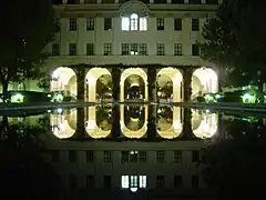 Beckman Institute at Caltech, reflected in water