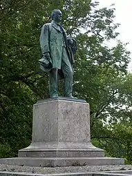 Statue of Richard J. Oglesby