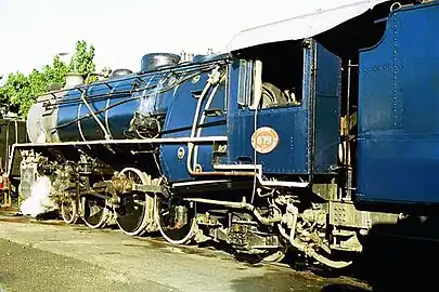 No. 879 in dark blue Union Limited livery, c. 2002