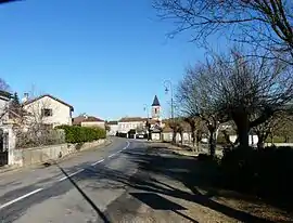 A general view of Saint-Front-d'Alemps