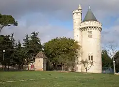 Le domaine de Saint-Jean-d'Aureilhan, neo-Gothic-style tower (19th century)