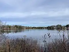 Pierre-Paul Lake, Chemin de l'Ìle