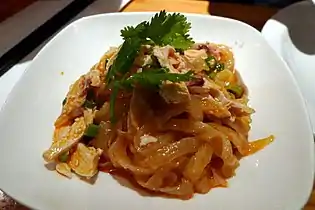 Jellyfish with shredded chicken at a restaurant