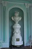 A fully Neoclassical glazed ceramic ofen (oven), early 19th century, at Schloss Wolfshagen (Prignitz, Brandenburg, Germany)