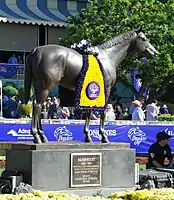 "Seabiscuit" statue at Santa Anita in 2016, draped in a Breeders' Cup winner's blanket.