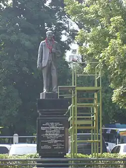 Statue of Soundarapandian at the entrance to Pondy Bazaar, Chennai