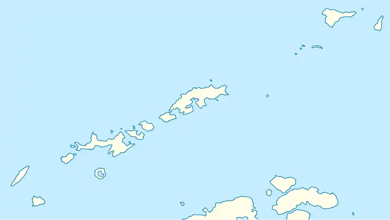 Clarence Island is located in South Shetland Islands