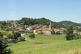 The church and surrounding buildings in Saint-Clément-les-Places