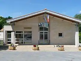 The town hall in Saint-André-et-Appelles