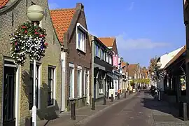 Street in the fishing village of Buinisse