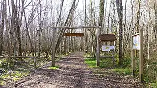 The ferrier - Entrance by the route des Mussots