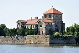 Tata Castle